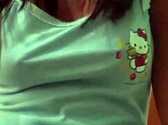 Profesora Colombiana sends intimate masturbation video by error 😳