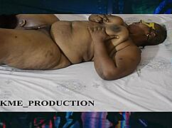 Ev sahibi büyük götüyle rol yapmada kira talep ediyor