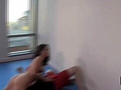 Does trainer sinn sage watch lover play