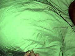 Latina Engole Camisinha, Leva Creampie Rápida