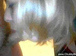 pretty amateur italian gives a blowjob to her husband 😘