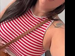 Waiting for the cuckold, I masturbated in the reception room