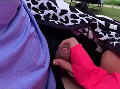 밀프 해변 큰자지 핸드잡 사정 폭발 클로즈업 POV