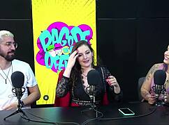 Strčil jsem to do prdele a nevytáhl pomalu - Foxy