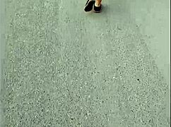 Hunter pursues mature latina whores on the street