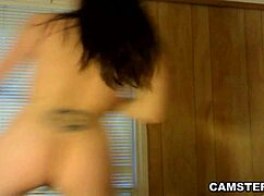 Amateur girl in stockings masturbates and squirts like a water fountain on webcam.