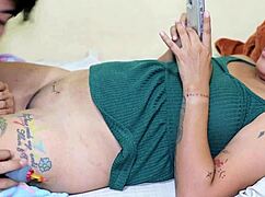 Tatuando Panochita Rica Y Paga Con Corrida Interna