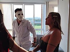 antonella se folla al hombre de la mascara de halloween michael