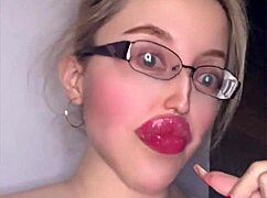 První část příběhu vyprávěného rusky se silným přízvukem.