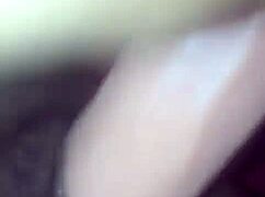 כוס צרה של נערות עם צעצועים