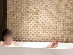 Luxury Hotel Bath Time With Brunette Amateur