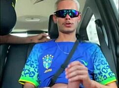 旅行中淫乱女がチンポにどっかり跨がり