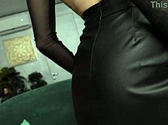 Squirt ass tasting porta a orgasmi anali su cazzo mostruoso