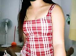 الزوجة الآسيوية دي كسها الغليظ يتناك من زوج صاحبتها 😈