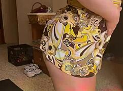 Look at Joan Day Flaunting Her Curvy Body in See-Through Tights!