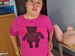 Trosom tata Migz Andrea Masq i velika klitoris pička