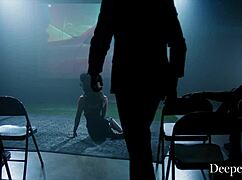 Deeper Latex Submissive Yearns For Public Domination