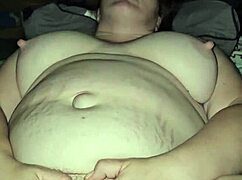 Milf Plays With Her Soft And Cums