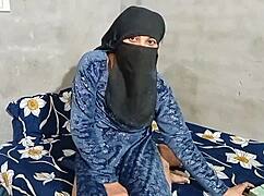 Muslim Girl Fucks Delivery Boy Hard