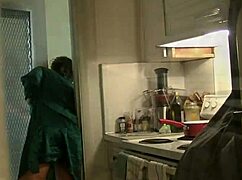 Helena Price - Meg, vennen min, hennes tyr, min cuckold stor kuk vs liten 18+ kuk sammenligning!