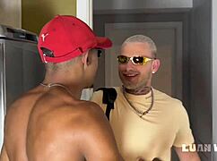 Deixei Minha Mulher Sozinha E Meu Melhor Amigo Comeu Ela