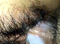 Jsem mladá 18+ studentka a ukazuji své kozy