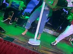 epa colombia deja ver sus tetas en vivo