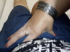 Sarah Rosa gir oralsex i denne hjemmelagde webcam scenen.