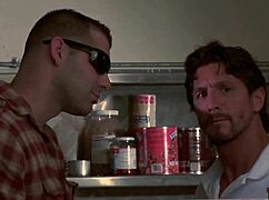 Jag knullar min svärmor med anal och deepthroat, hon stönar så högt