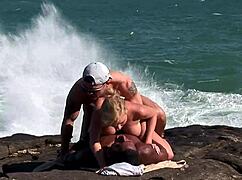 blonde sexy mom tarra white loves sex by the beach?