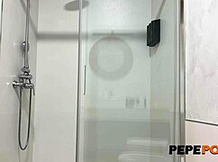 Not even in the shower she gets out the heat elektra red wants a second round!