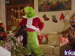 Grinch and Victoria Camargo Fuck Ass in Christmas Parody