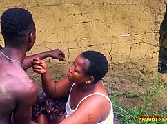 내 BBW 의붓여동생 패트리샤를 현지 오두막에서 박았는데 걸렸어! 😏