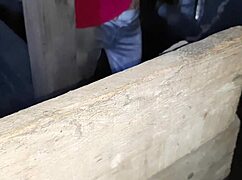 אני צופה באחות החורגת שלי מתאננת ואני מתאננת גם, בנות אשליה לסביות