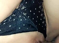 Mädel betet um Schwanz und kriegt ihn fix