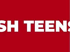 שתי בריטיות מתחרות באוננות עד לפורקן