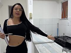 I Sucked The Hot Agent While She Showed The Apartment?