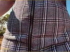 Elfelejtettem bugyit venni a szoknyám alá 😏