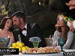 이 아름다운 신부가 호텔에서 처음으로 애널 시도해요! 😍