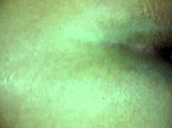 Perui szomszéd keményen baszja a seggemet intenzív akcióban.