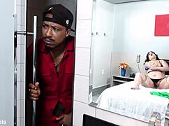 plumber drills bbc into pri melancias juicy fat ass