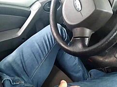 My neighbor's wife paid for a delicious blowjob in the Uber car