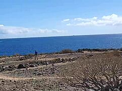 Javno lulanje mlada 18+ da tvegano sesanje fantu na kampu 😏