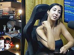 Ruan boldly shows his cock to Renatinha Mello, she adores his dick and balls, did they fuck in the barraco podcast?