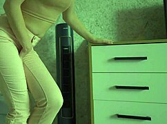 Intense Female Desperation: Peeing in Jeans