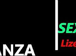 Лизет глотает хуй по самые гланды и ловит фейшел