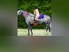 Jaz zea812 crossdressing v domači opravi tako seksi update 17 oops