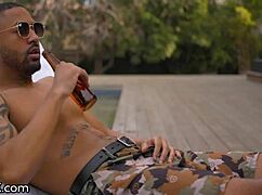 Nicole Nash, roztomilá mladá 18+, twerkující prdel na velkém černém ptáku?