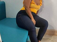 Pasierb bezlitośnie rucha żonę ciotki w gorącej rodzinnej zdradzie