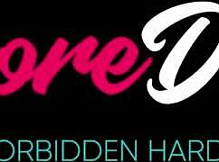 Kat Dior polyká sperma lupiče po tvrdém mlácení 